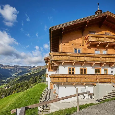 In-ski Out - Gaestehaeuser - Wallegghof Christianhof * Saalbach-Hinterglemm