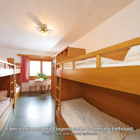 In-ski Out - Gaestehaeuser - Wallegghof Christianhof Hostel Saalbach-Hinterglemm