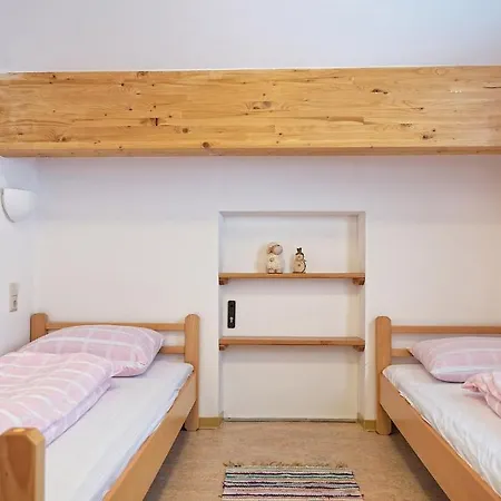 Hostel In-ski Out - Gaestehaeuser - Wallegghof Christianhof *