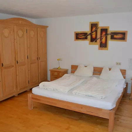 Hostel In-ski Out - Gaestehaeuser - Wallegghof Christianhof