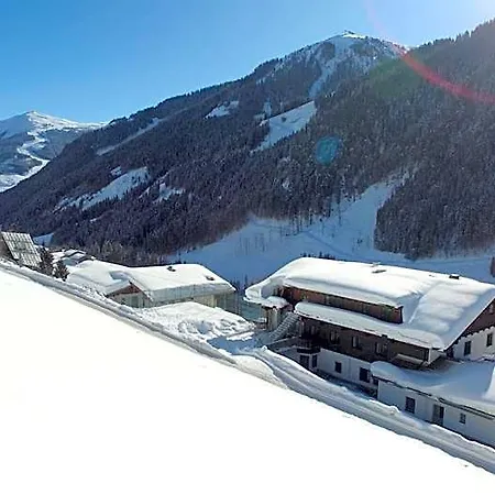 In-ski Out - Gaestehaeuser - Wallegghof Christianhof Hostel
