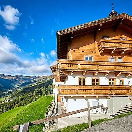 Hostel In-ski Out - Gaestehaeuser - Wallegghof Christianhof *
