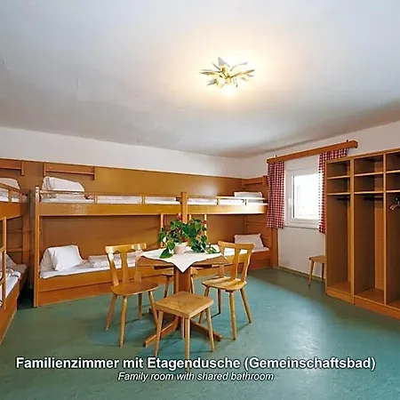 In-ski Out - Gaestehaeuser - Wallegghof Christianhof 호스텔