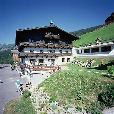 In-ski Out - Gaestehaeuser - Wallegghof Christianhof 호스텔