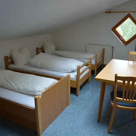 Hostel In-ski Out - Gaestehaeuser - Wallegghof Christianhof