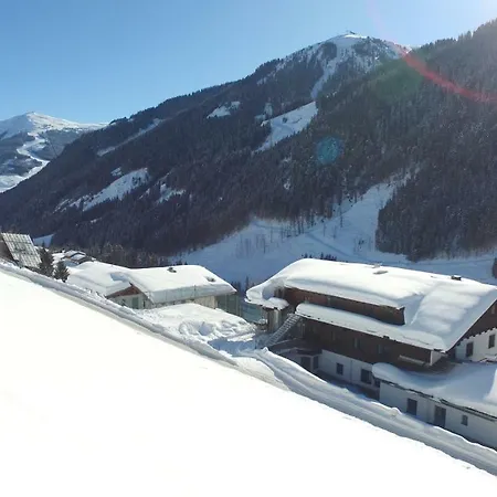 Vandrarhem In-ski Out - Gaestehaeuser - Wallegghof Christianhof