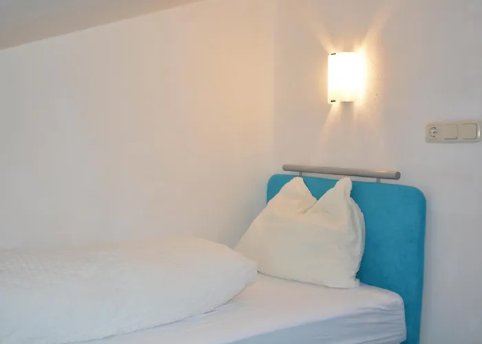 Hostel In-ski Out - Gaestehaeuser - Wallegghof Christianhof Saalbach-Hinterglemm