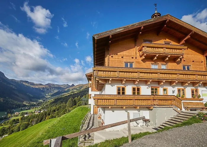 In-ski Out - Gaestehaeuser - Wallegghof Christianhof * Saalbach-Hinterglemm