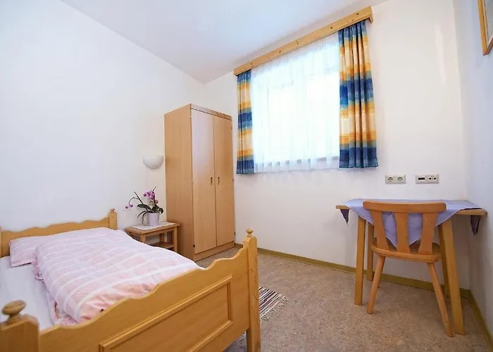 Hostel In-ski Out - Gaestehaeuser - Wallegghof Christianhof Saalbach-Hinterglemm