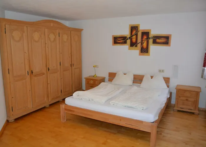 Hostel In-ski Out - Gaestehaeuser - Wallegghof Christianhof